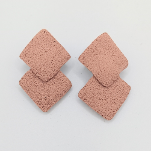 Σκουλαρίκια διπλά καρφωτά ρόμβοι με λάβα υφή