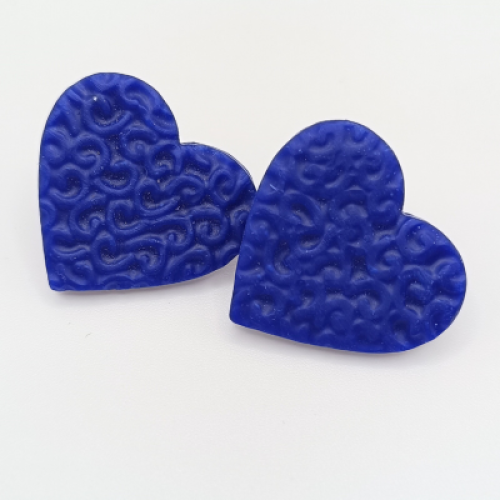  Σκουλαρίκια Καρδιές Μπλε με Ανάγλυφο Λουλουδάτο Σχέδιο