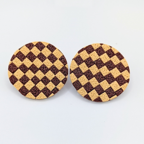 Σκουλαρίκια Στρογγυλά Καρφωτά, Καρό Σκακιέρα σε Καφέ & Μπεζ 