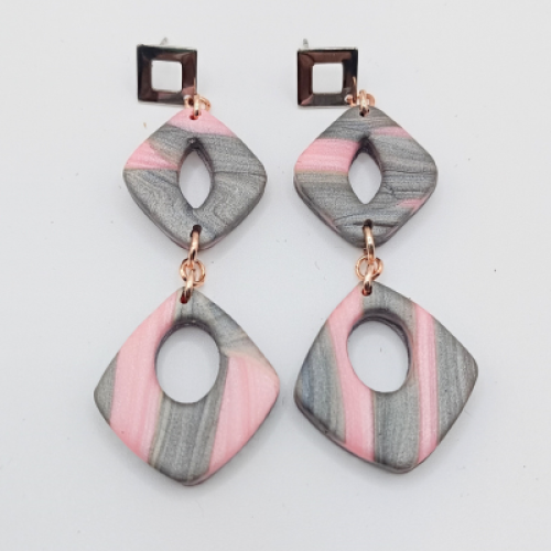  Σκουλαρίκια Κρεμαστά Μακριά , Διπλοί Ρόμβοι με Ροζ & Γκρι Ρίγες