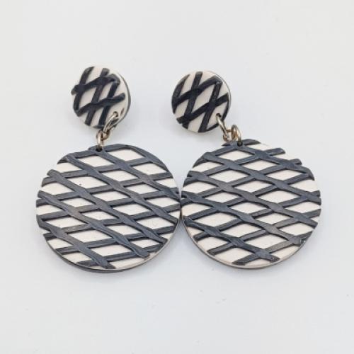 εμαστά Σκουλαρίκια Κρίκοι Ασπρόμαυρο Πλεκτό Μοτίβο (Στρογγυλά)