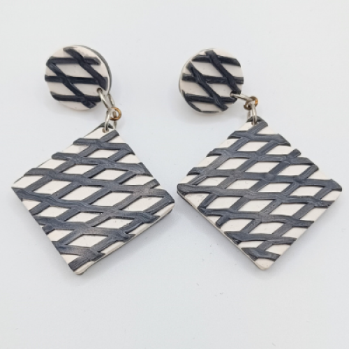  Κρεμαστά Σκουλαρίκια Ρόμβος Ασπρόμαυρο Πλεκτό Γεωμετρικό